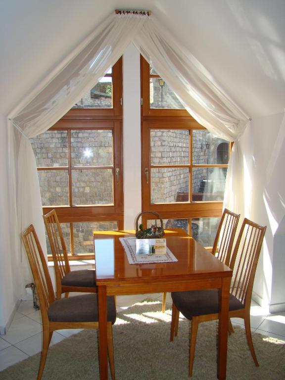 Hotel Burg Katzenstein Katzenstein  Habitación foto