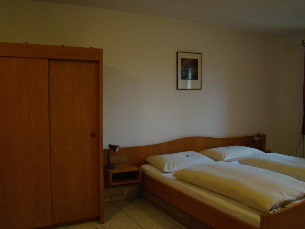 Hotel Burg Katzenstein Katzenstein  Habitación foto